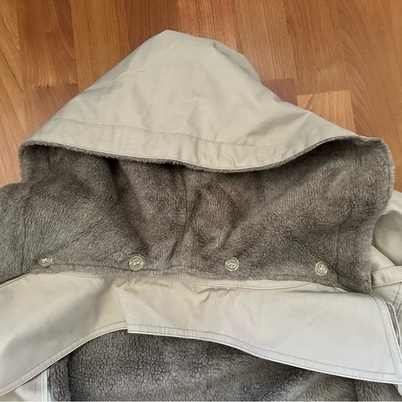 Vintage London Fog waterproof coat w/detachable fleece liner & hood. Size 6p - Picture 6 of 8